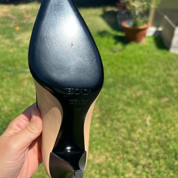 NWOT Escada heels two tone size 35.5 - Picture 4 of 9